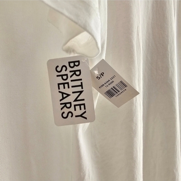 Britney Spears Graphic T-Shirt - Picture 8 of 8